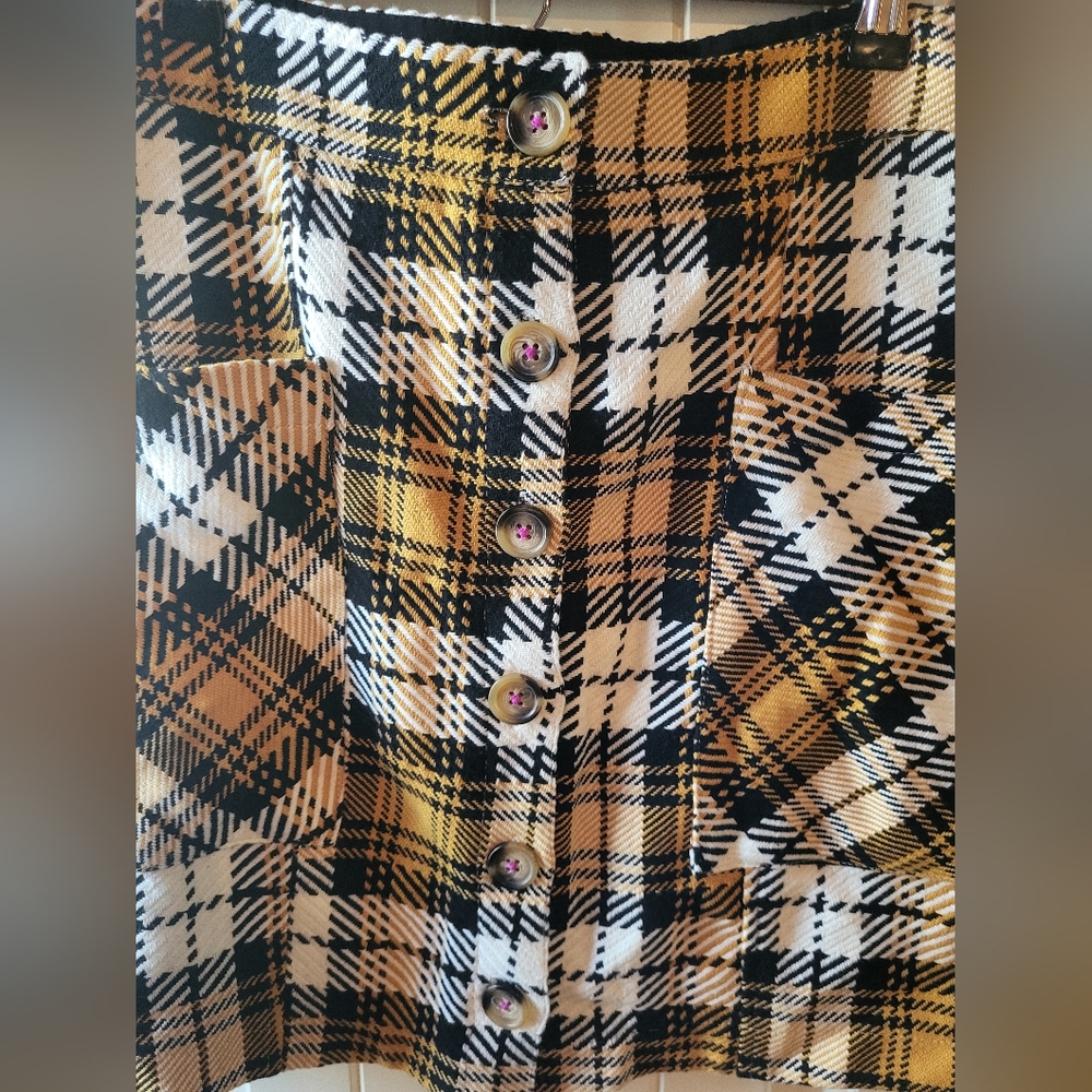 MAEVE Anthropologie Plaid Button Skirt Black Golden Yellow 6 - Picture 5 of 13